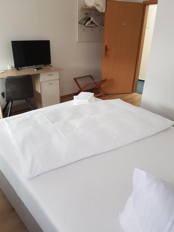 Hotel Zur Altstadt Calbe Exteriör bild