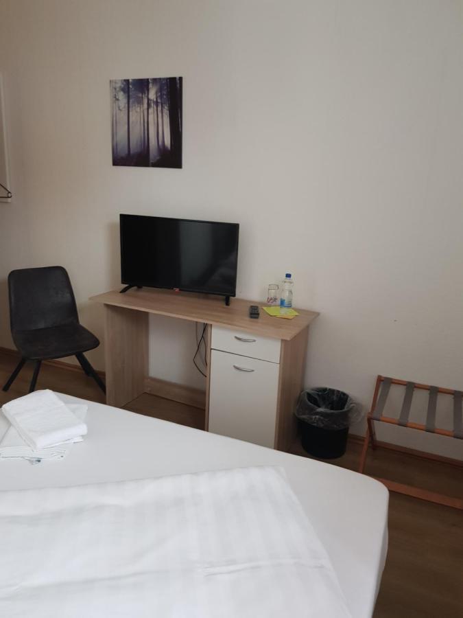 Hotel Zur Altstadt Calbe Exteriör bild