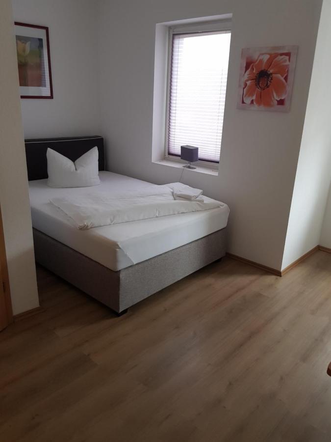 Hotel Zur Altstadt Calbe Exteriör bild